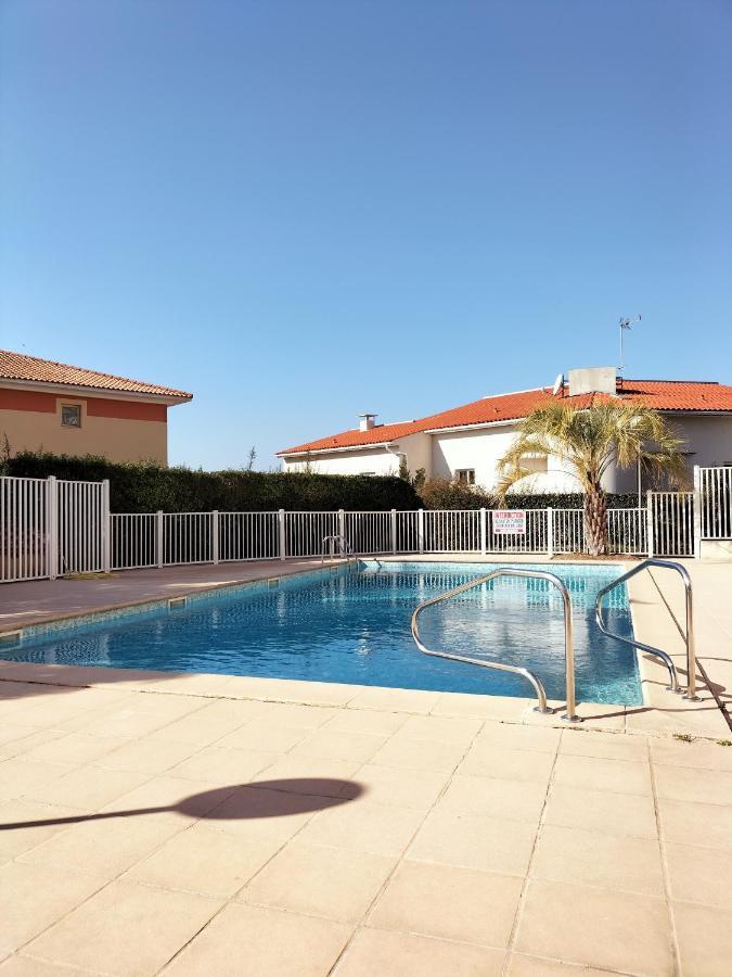 Appartement Face A La Plage Сен-Рафаель Екстер'єр фото